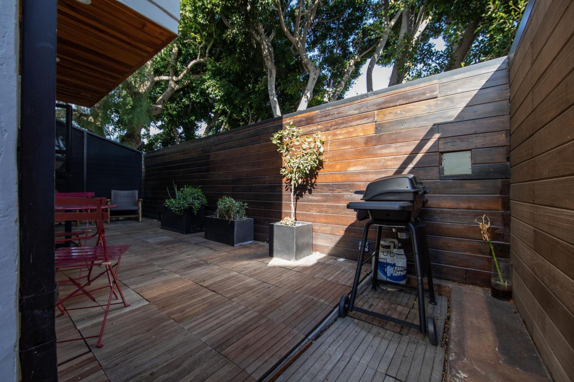 Venice Beach Studio With Large Private Patio Steps To The Beach Los Angeles Exterior foto