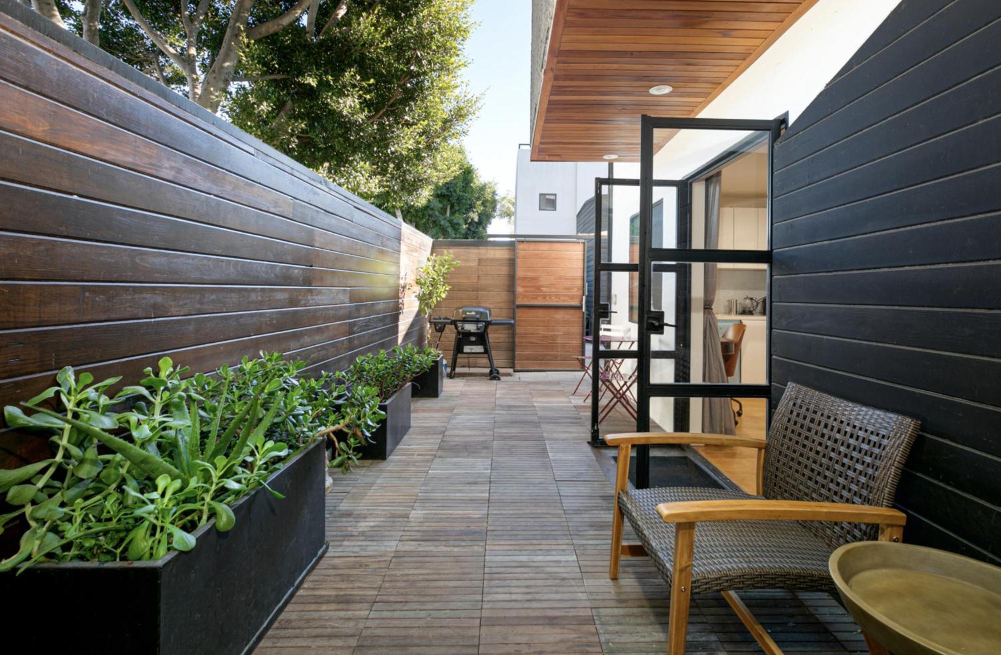 Venice Beach Studio With Large Private Patio Steps To The Beach Los Angeles Exterior foto